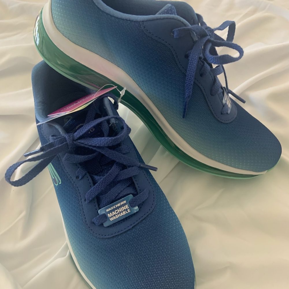 Skech-Air by Skechers. Air-Cool Memory Foam